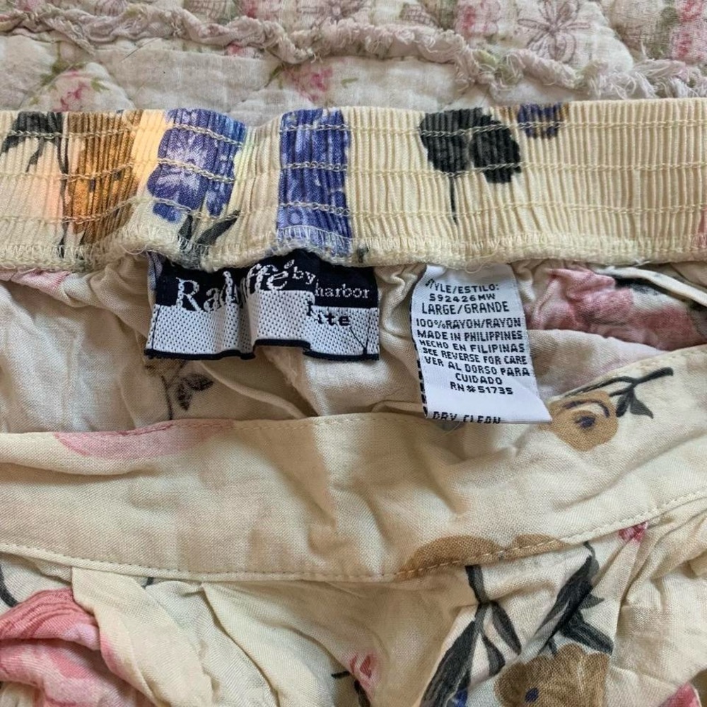 vintage floral skirt with pockets - Picture 3 of 5